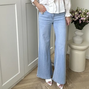 Jeansy Wave Wide leg